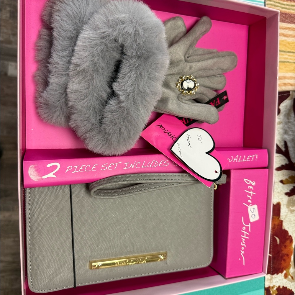 Betsey Johnson Elegant Gray Gloves and Headband Set